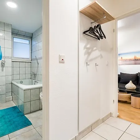 Ferienwohnung Ferien Und Messewohnug Köln Exterior foto